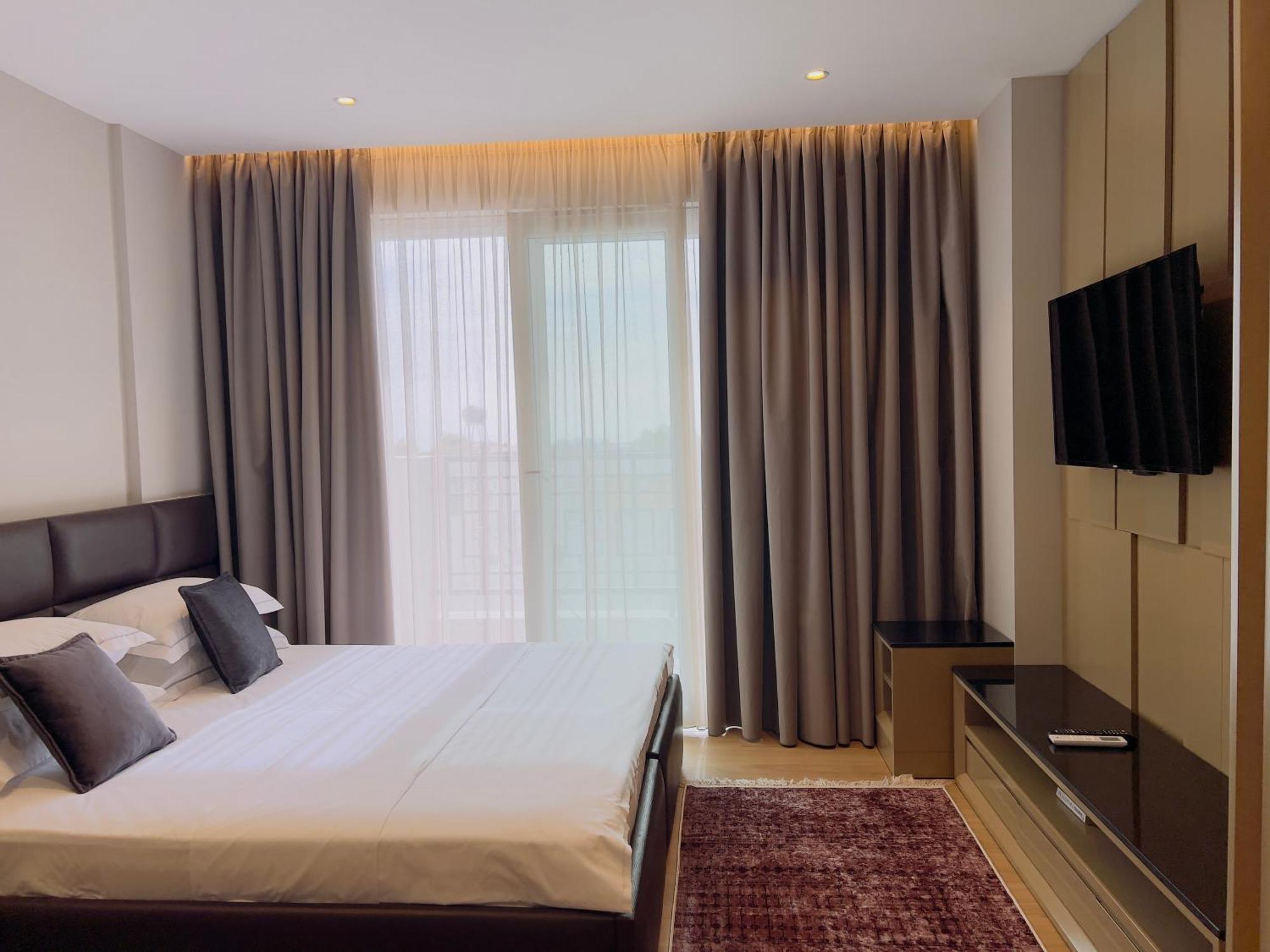 Coastline Luxury Apart Hotel Golem  Kültér fotó