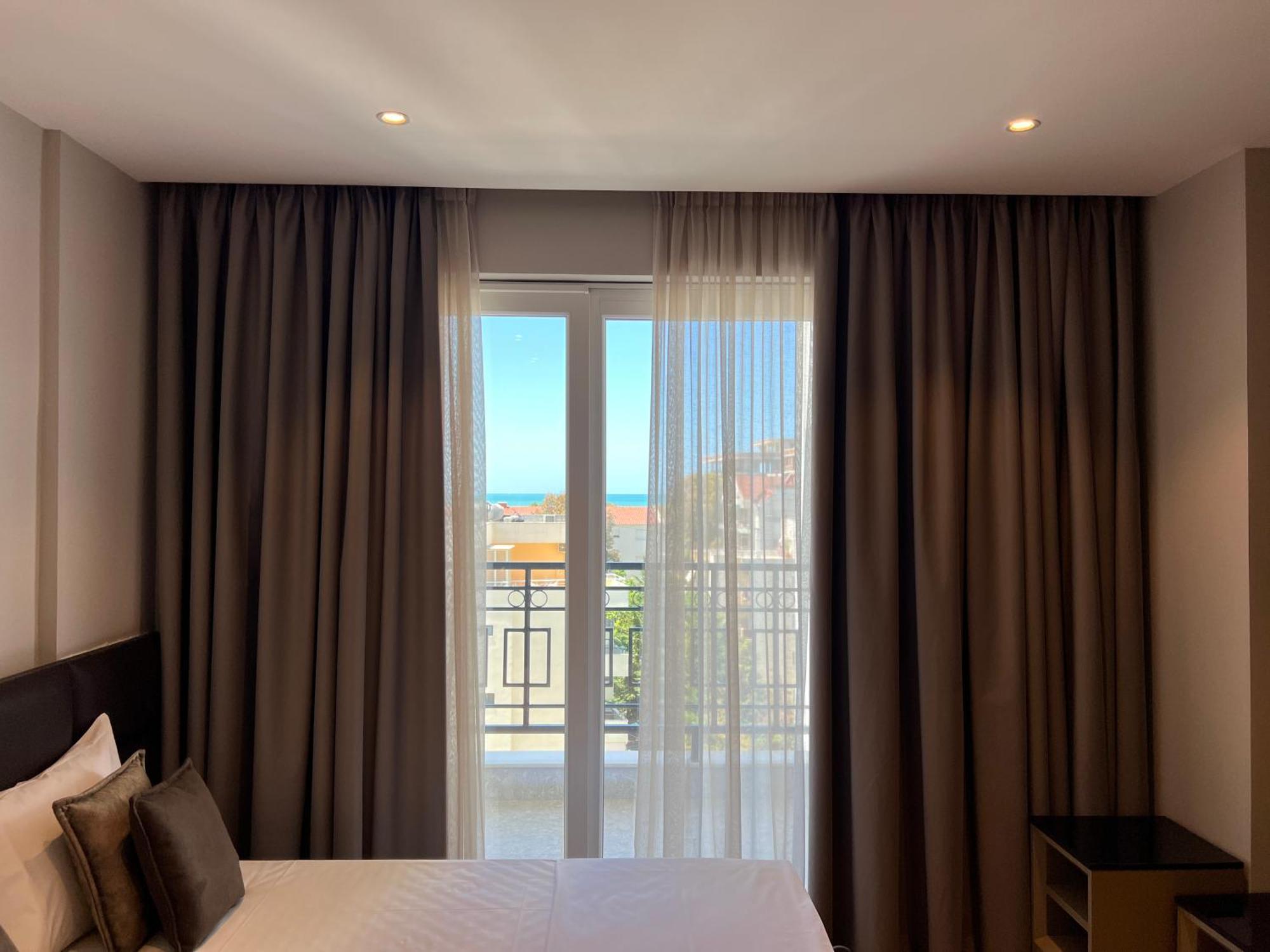 Coastline Luxury Apart Hotel Golem  Kültér fotó