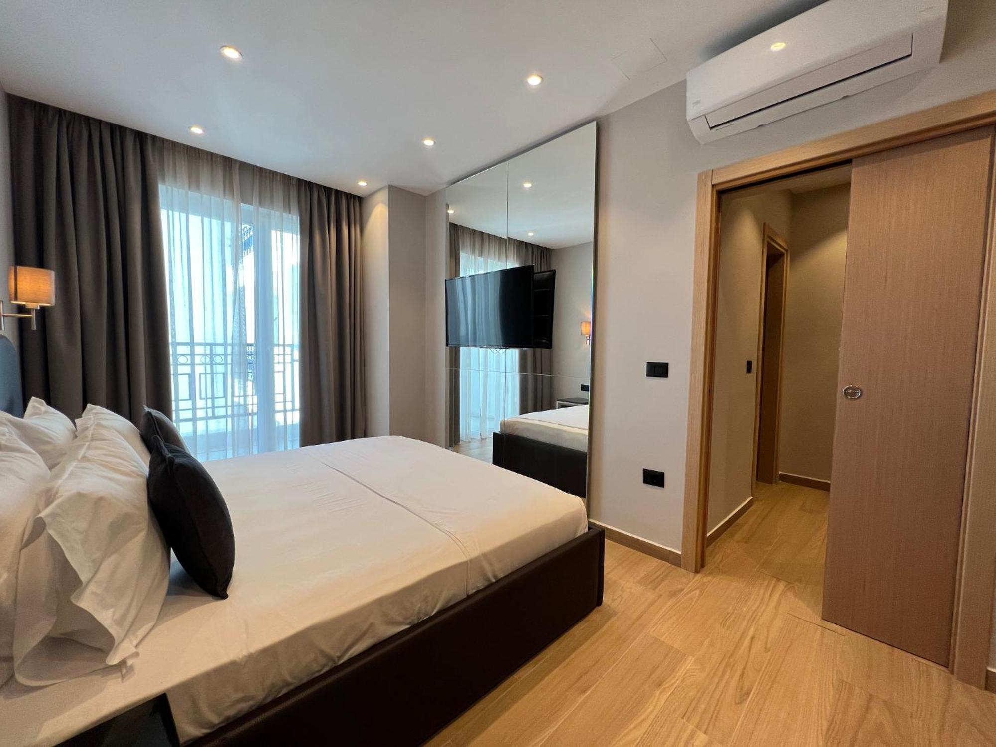 Coastline Luxury Apart Hotel Golem  Kültér fotó
